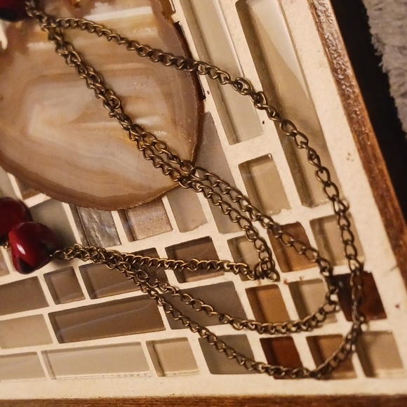 Vintage Red Stone necklace - Picture 5 of 5